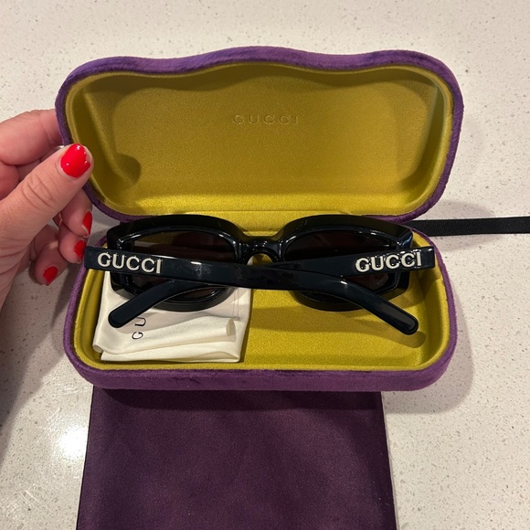 Gucci Geometric frame sunglasses - Picture 2 of 12